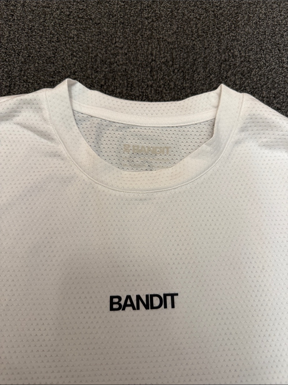 Bandit Women’s Micromesh Relaxed Tee in White - Picture 3 of 9